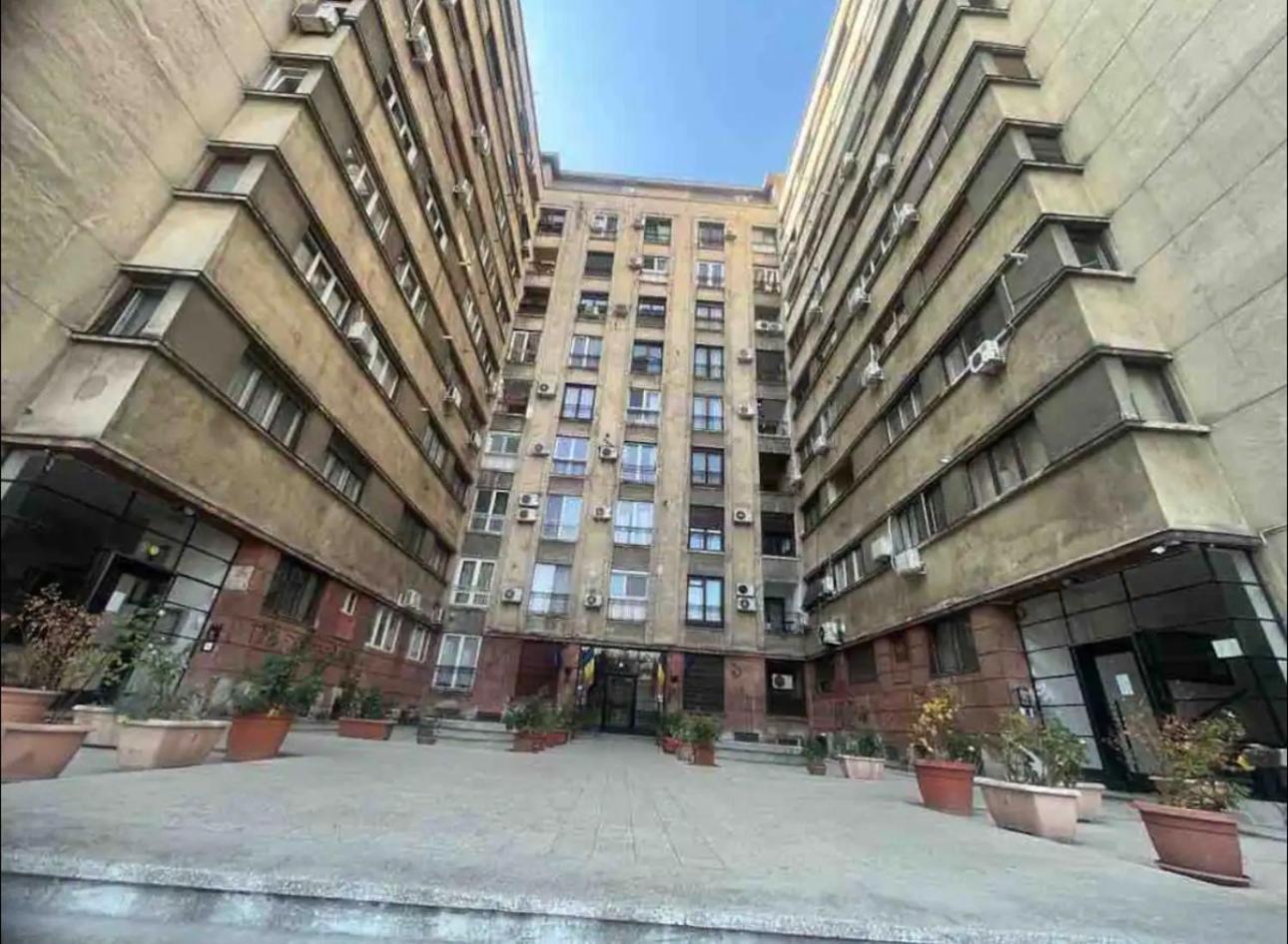 Amazing Location In The City Center Bucureşti Eksteriør bilde
